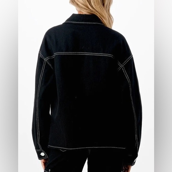 STREET STYLE Black Denim Jacket (Ascot + Hart / Shop Moda B) - Picture 3 of 5